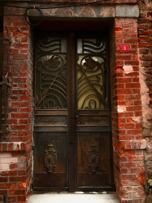 Professional nutritionist consulting a client